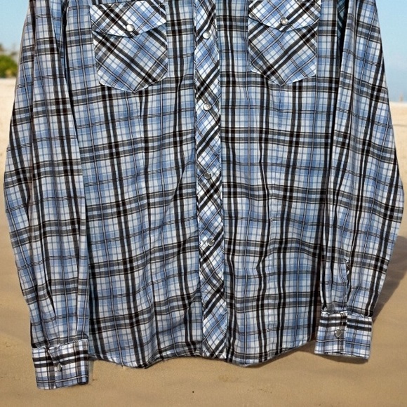 Top By Roper - Picture 5 of 17